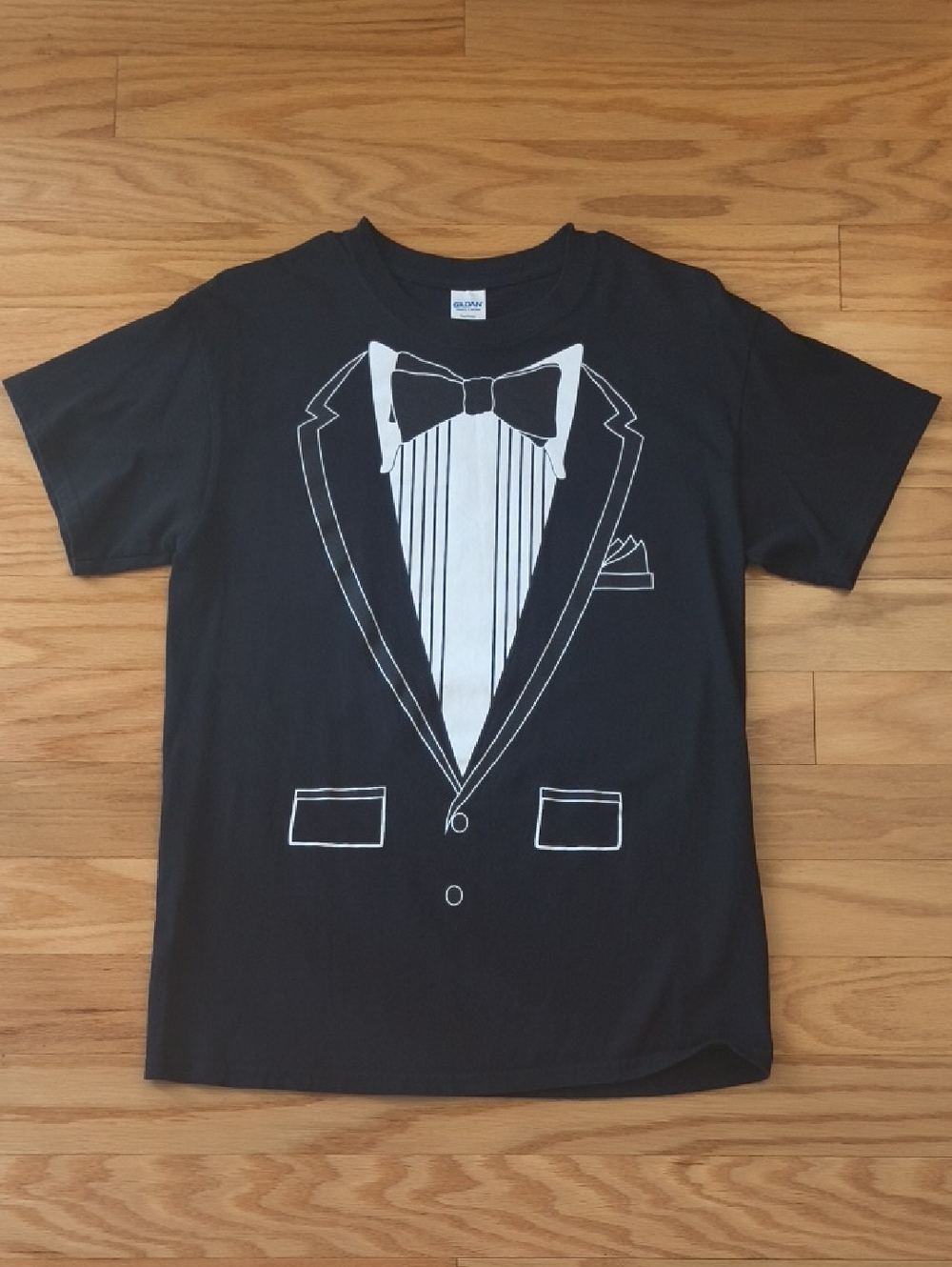 Tuxedo Tee Short Sleeve Crew Neck Cotton Tshirt Size M GU